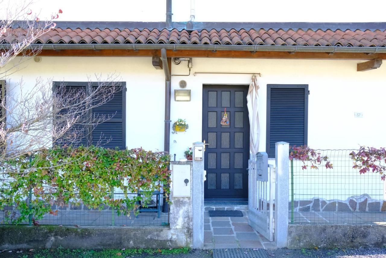 Hotel Il Canneto Porto Ceresio Buitenkant foto