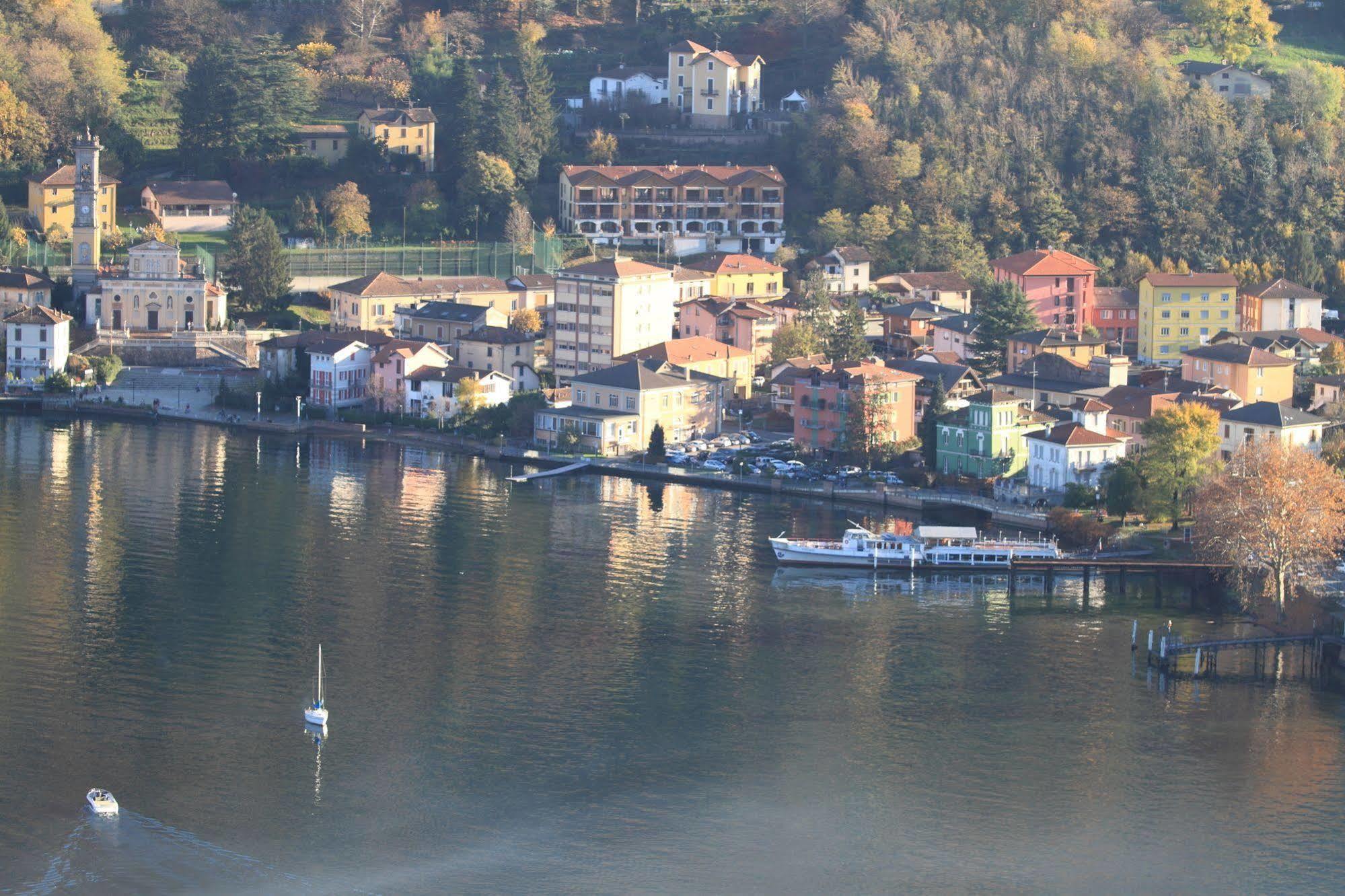 Hotel Il Canneto Porto Ceresio Buitenkant foto